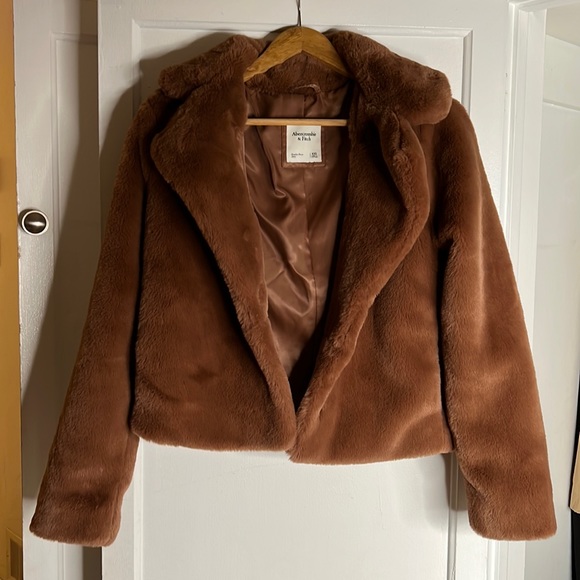 Abercrombie & Fitch Jackets & Blazers - Abercrombie Faux Fur Jacket